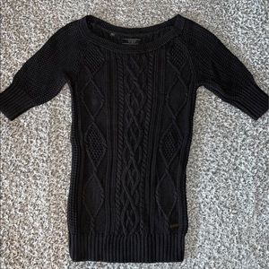 GUESS sweater